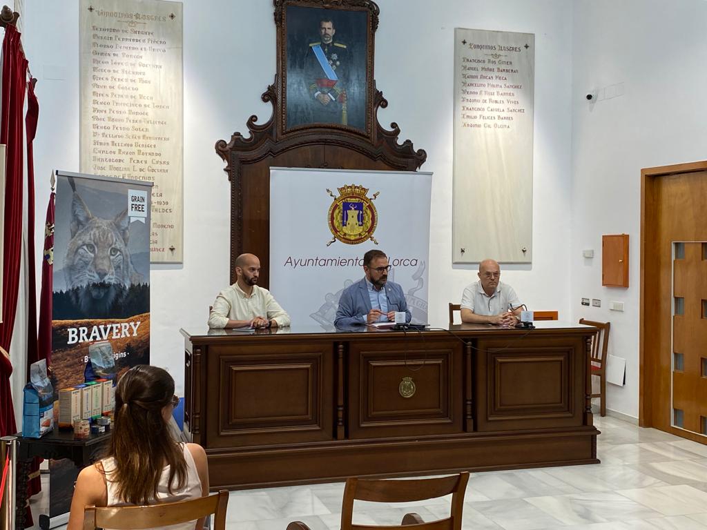 Alinatur y el Ayuntamiento de Lorca renuevan el acuerdo de colaboración para las colonias felinas
